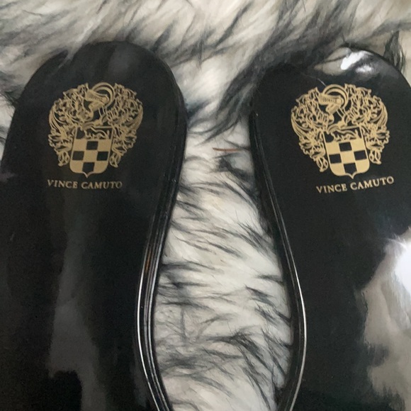 Women VINCE CAMUTO Black CARRON Jelly Slides NWOT - Picture 4 of 9